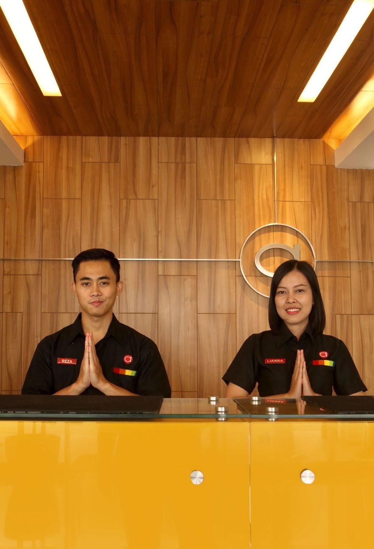 Amaris Hotel Serpong Tangerang Exterior photo