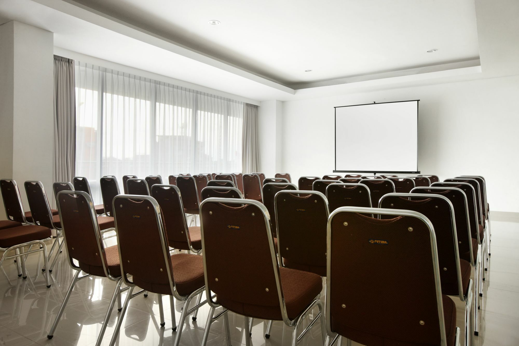 Amaris Hotel Serpong Tangerang Exterior photo